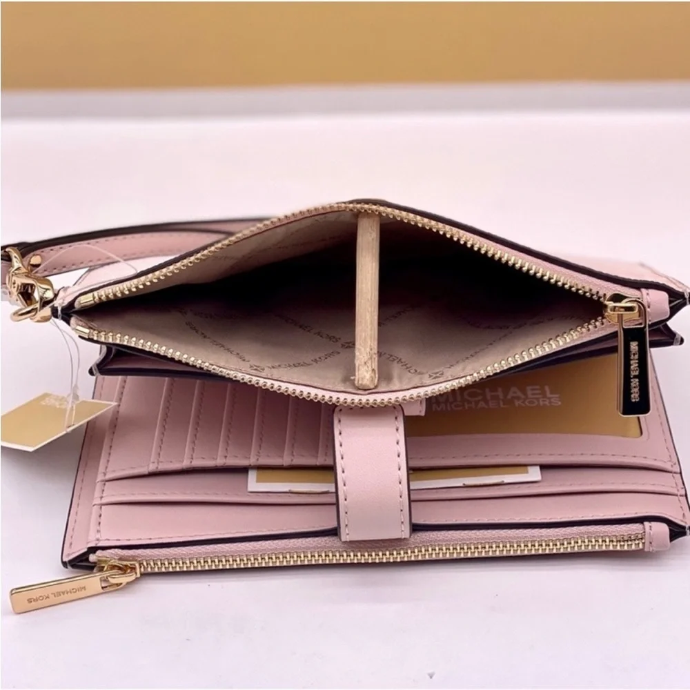 MICHAEL KORS Jet Set Large Ombré Signature Logo Wristlet Phone Holder Wallet